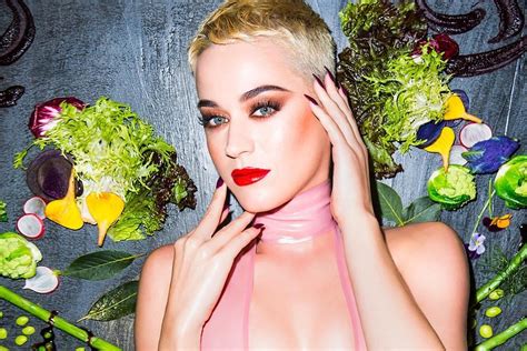 kati nude|Katy Perry Posed Topless on Instagram